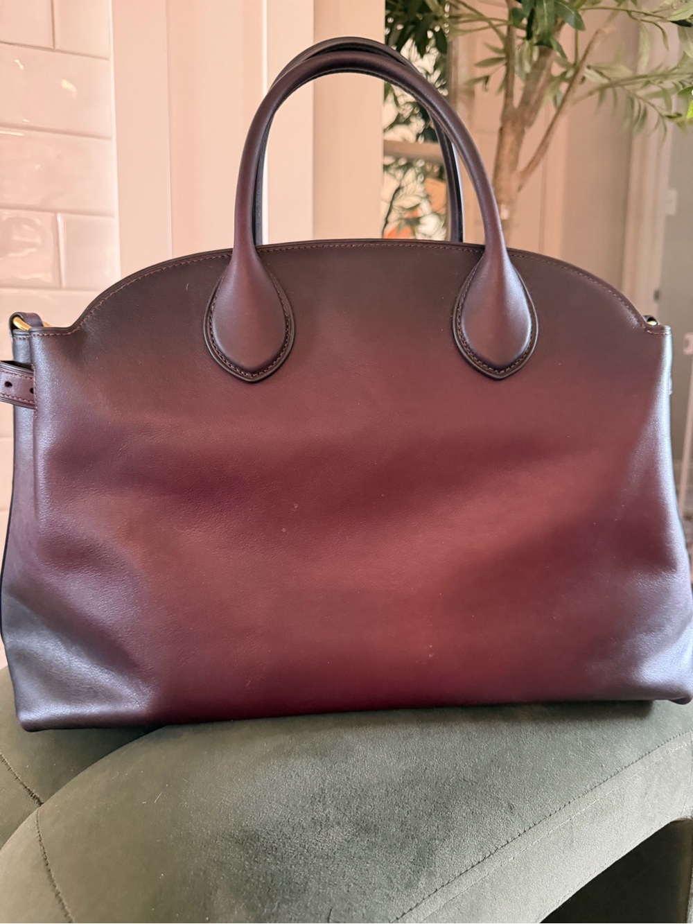 NEW COACH “Soft Empire Carryall Bag 40” MERLOT - Picture 11 of 16